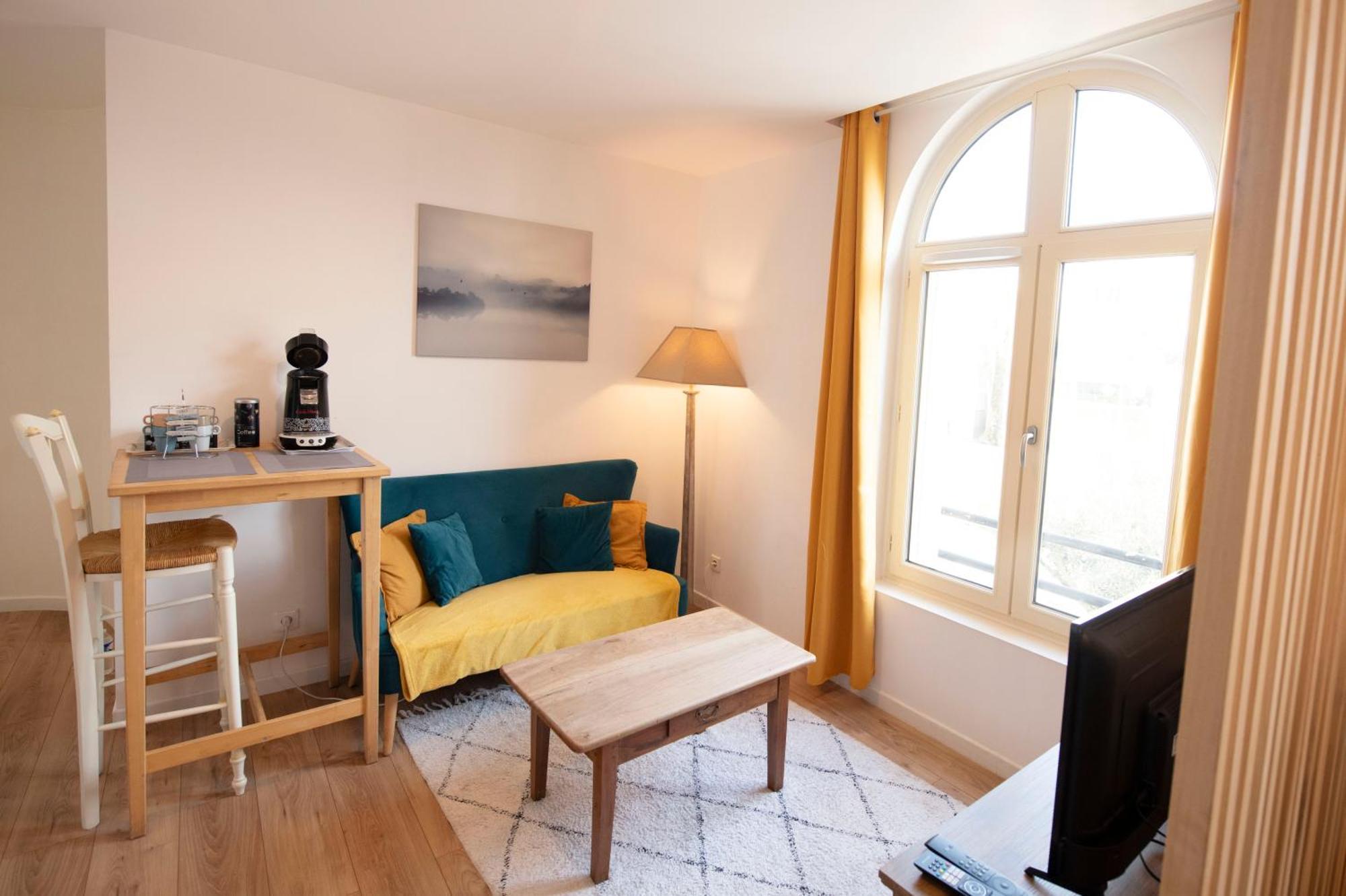 Le Cosy & Boise De Pontoise Apartment Exterior photo